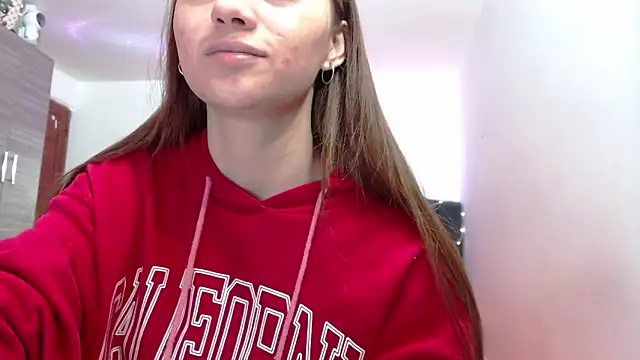 holy juli online show from 03-18-26, 04:37