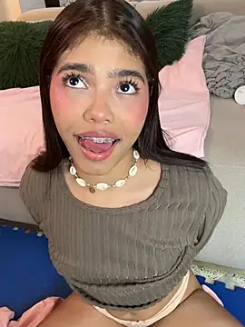 KellyOlsenbe online show from 03-12-26, 08:48