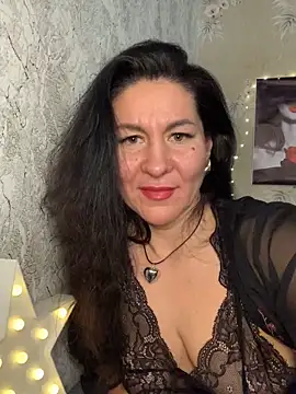 Tina Moretti online show from 02-21-25, 12:38