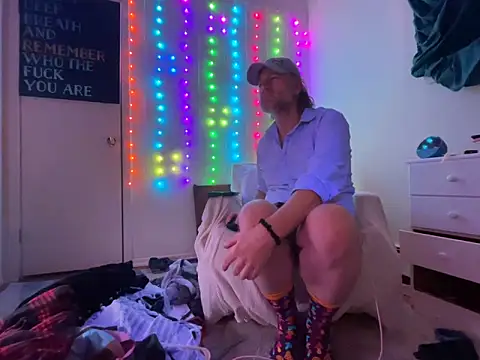 Snapshot of onlym4m chatting on 03-10-25, 02:39 onlym4m online show from 03-10-25, 02:39