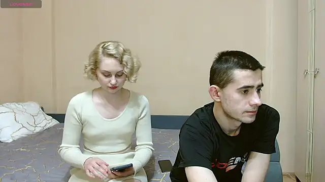 Snapshot of Sweet__Daddy chatting on 01-28-25, 04:30 Sweet Daddy online show from 01-28-25, 04:30