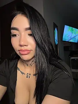 Nickiiiii online show from 07-02-26, 06:30