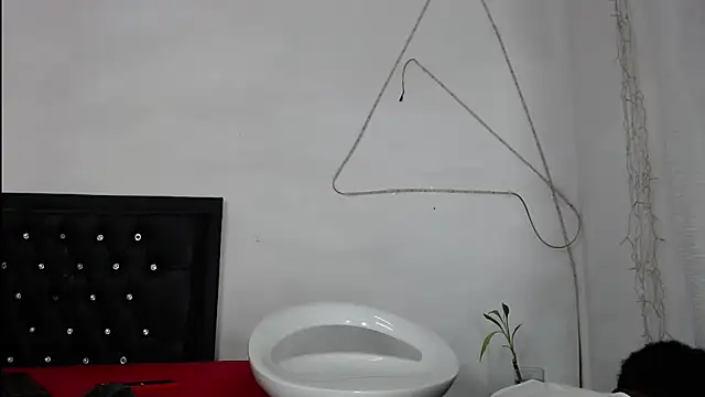 Snapshot of Damian_hart_24CM chatting on 05-15-26, 10:11 Damian hart 24CM online show from 05-15-26, 10:11