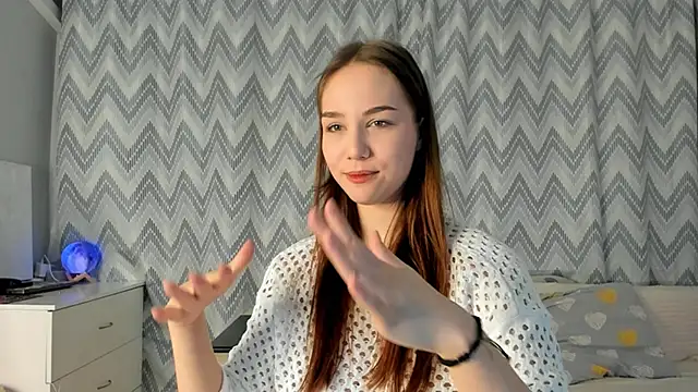 Tate Angel online show from 02-07-25, 06:13