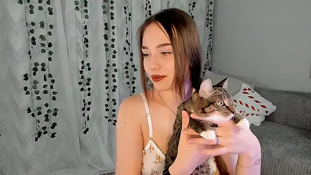 Tate Angel online show from 03-04-25, 06:18