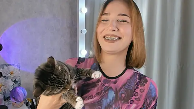 Tate Angel online show from 09-19-25, 06:30