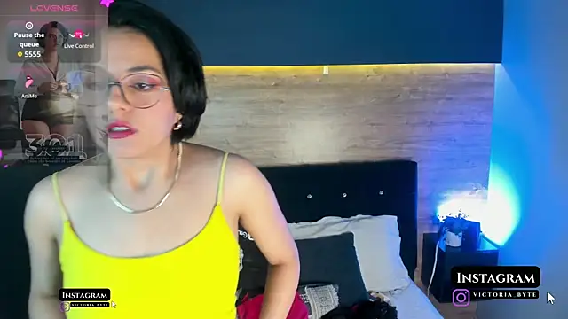 victoria byte online show from 09-22-25, 08:33
