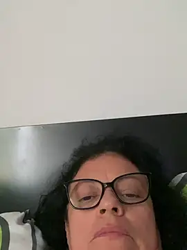 Snapshot of Sharongirl07 chatting on 05-16-26, 11:20 Sharongirl07 online show from 05-16-26, 11:20