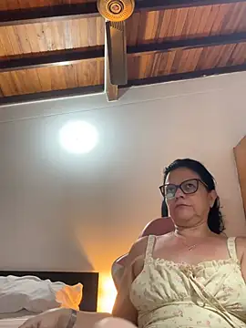 Snapshot of Sharongirl07 chatting on 06-28-26, 02:28 Sharongirl07 online show from 06-28-26, 02:28