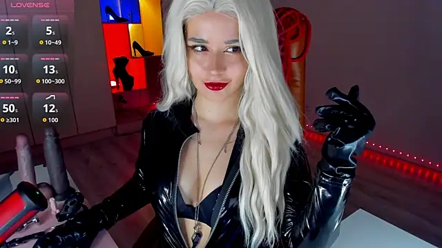 mollyposhh online show from 04-18-26, 06:23