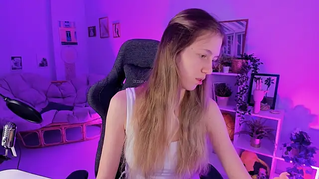 Sharon Evansi online show from 12-29-24, 11:29