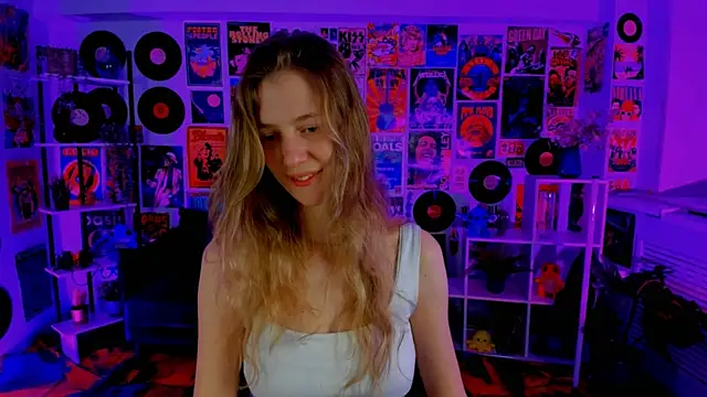 Sharon Evansi online show from 12-30-24, 02:51