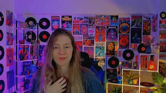 Sharon Evansi online show from 03-22-25, 11:32