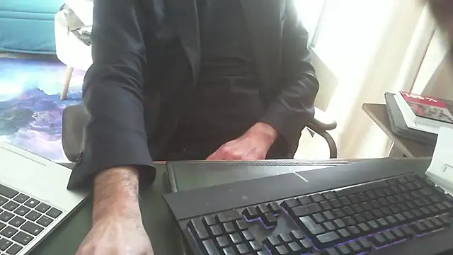 shyfrenchcock1 online show from 03-21-25, 09:34