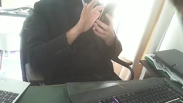 shyfrenchcock1 online show from 02-20-26, 03:01