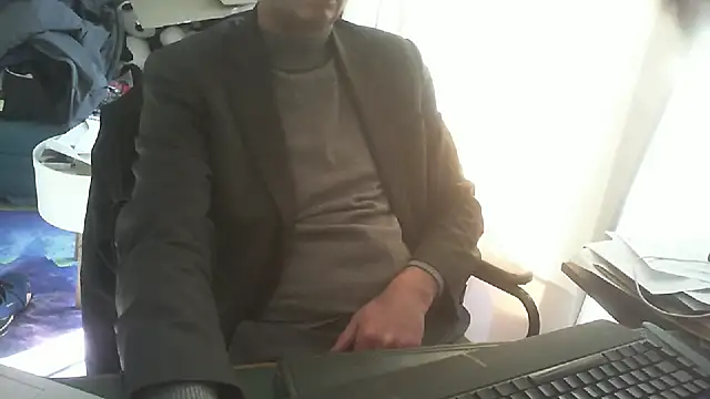 shyfrenchcock1 online show from 03-16-26, 08:29