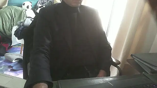 shyfrenchcock1 online show from 04-13-26, 07:58