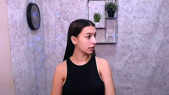 KarolinaRosse  online show from 01-20-25, 07:15