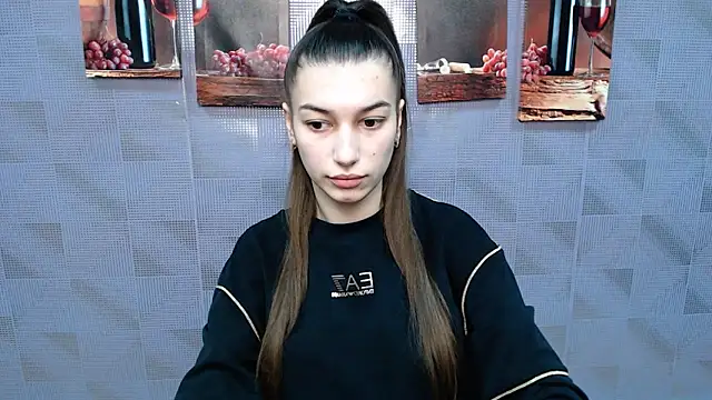 KarolinaRosse  online show from 01-24-25, 07:08