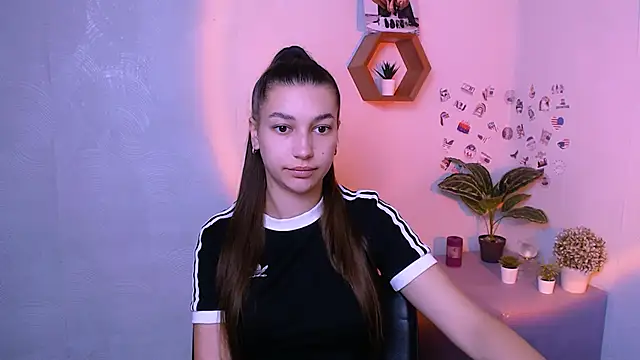 KarolinaRosse  online show from 09-30-25, 05:12