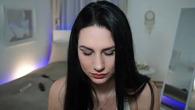 ZoeeZolton online show from 02-13-25, 06:16