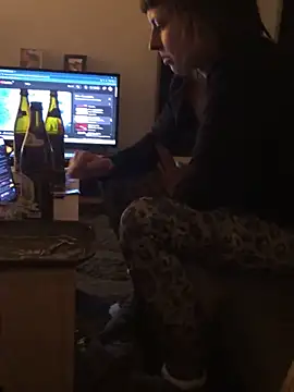 Snapshot of zra_andre chatting on 02-08-25, 06:01 zra andre online show from 02-08-25, 06:01