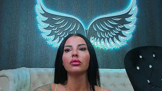 Snapshot of anemarieejolie chatting on 02-21-25, 09:11 anemarieejolie online show from 02-21-25, 09:11