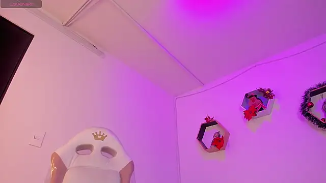 Snapshot of Meelanny_ds chatting on 12-08-24, 08:30 Meelanny ds online show from 12-08-24, 08:30