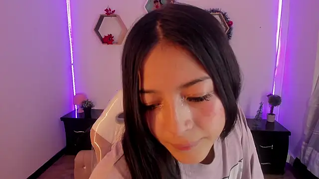 Snapshot of Meelanny_ds chatting on 12-23-24, 08:44 Meelanny ds online show from 12-23-24, 08:44