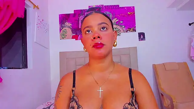 Snapshot of Miranda-brow chatting on 02-14-25, 01:34 Miranda-brow online show from 02-14-25, 01:34