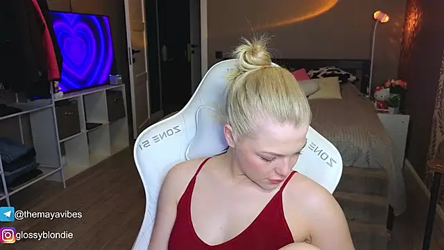 Maya Rave online show from 03-30-26, 03:29