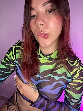 Snapshot of luccianagreyy chatting on 02-04-25, 08:49 luccianagreyy online show from 02-04-25, 08:49