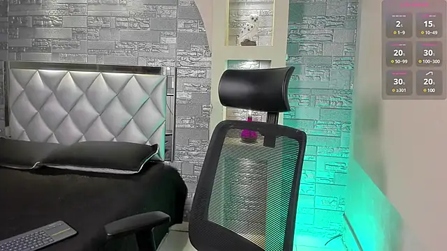 Aron Bolt online show from 03-19-25, 04:36