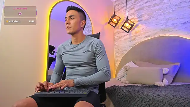 Aron Bolt online show from 03-29-26, 05:02