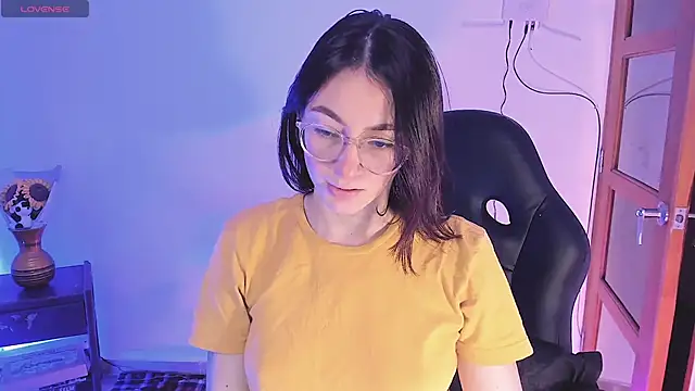 Snapshot of haanna_thompsoon chatting on 12-09-24, 06:57 haanna thompsoon online show from 12-09-24, 06:57