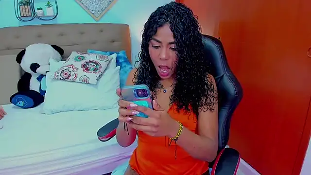 Edelaine rogers online show from 02-24-26, 05:49