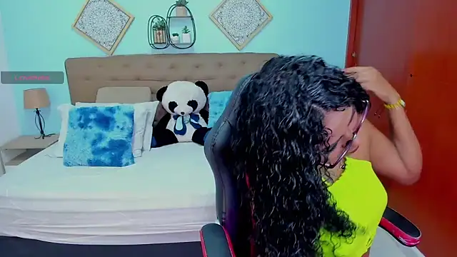 Edelaine rogers online show from 03-03-26, 05:13