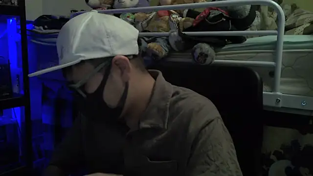 Owl1216 online show from 12-08-24, 12:52