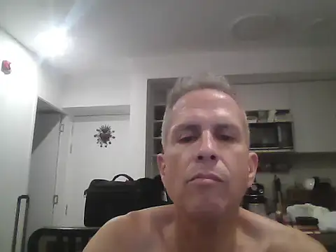 Snapshot of Diegoperrote682661 chatting on 10-21-25, 02:45 Diegoperrote682661 online show from 10-21-25, 02:45