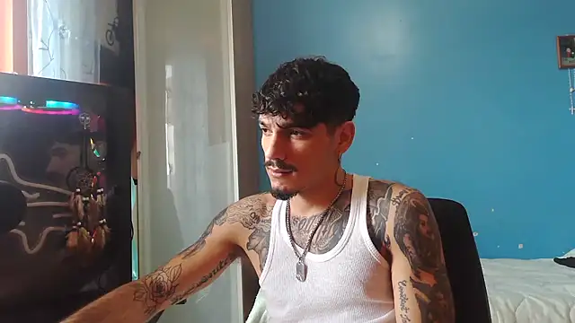 Snapshot of Badboyi1997 chatting on 02-01-26, 09:08 Badboyi1997 online show from 02-01-26, 09:08