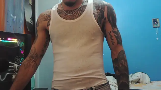 Snapshot of Badboyi1997 chatting on 02-02-26, 01:48 Badboyi1997 online show from 02-02-26, 01:48