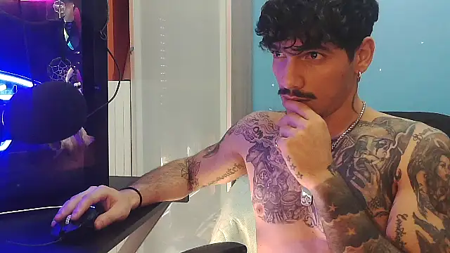 Snapshot of Badboyi1997 chatting on 03-02-26, 07:15 Badboyi1997 online show from 03-02-26, 07:15