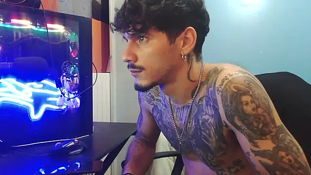 Snapshot of Badboyi1997 chatting on 03-02-26, 11:33 Badboyi1997 online show from 03-02-26, 11:33