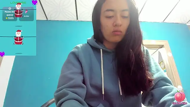 Snapshot of Mia_scarlet69 chatting on 11-28-25, 12:19 Mia scarlet69 online show from 11-28-25, 12:19