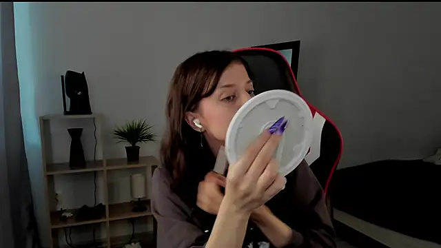 Snapshot of Este_Glen chatting on 02-09-25, 11:25 Este Glen online show from 02-09-25, 11:25