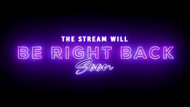 Snapshot of Este_Glen chatting on 02-09-25, 02:29 Este Glen online show from 02-09-25, 02:29