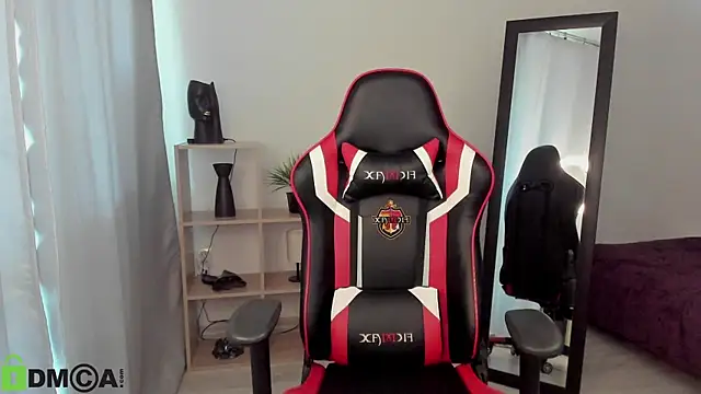 Snapshot of Este_Glen chatting on 03-20-25, 11:16 Este Glen online show from 03-20-25, 11:16