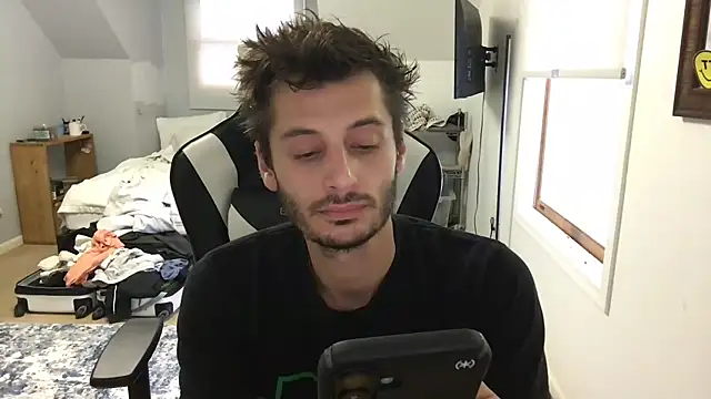 Dylansd online show from 12-16-24, 08:26