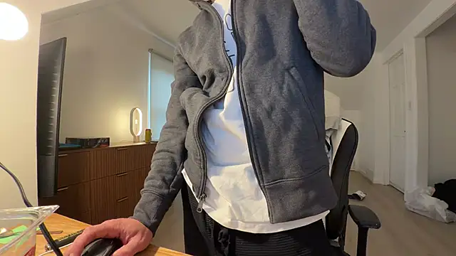 Dylansd online show from 11-16-25, 01:39