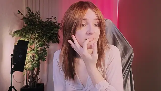 Snapshot of Rita_flame chatting on 09-28-25, 12:21 Rita flame online show from 09-28-25, 12:21